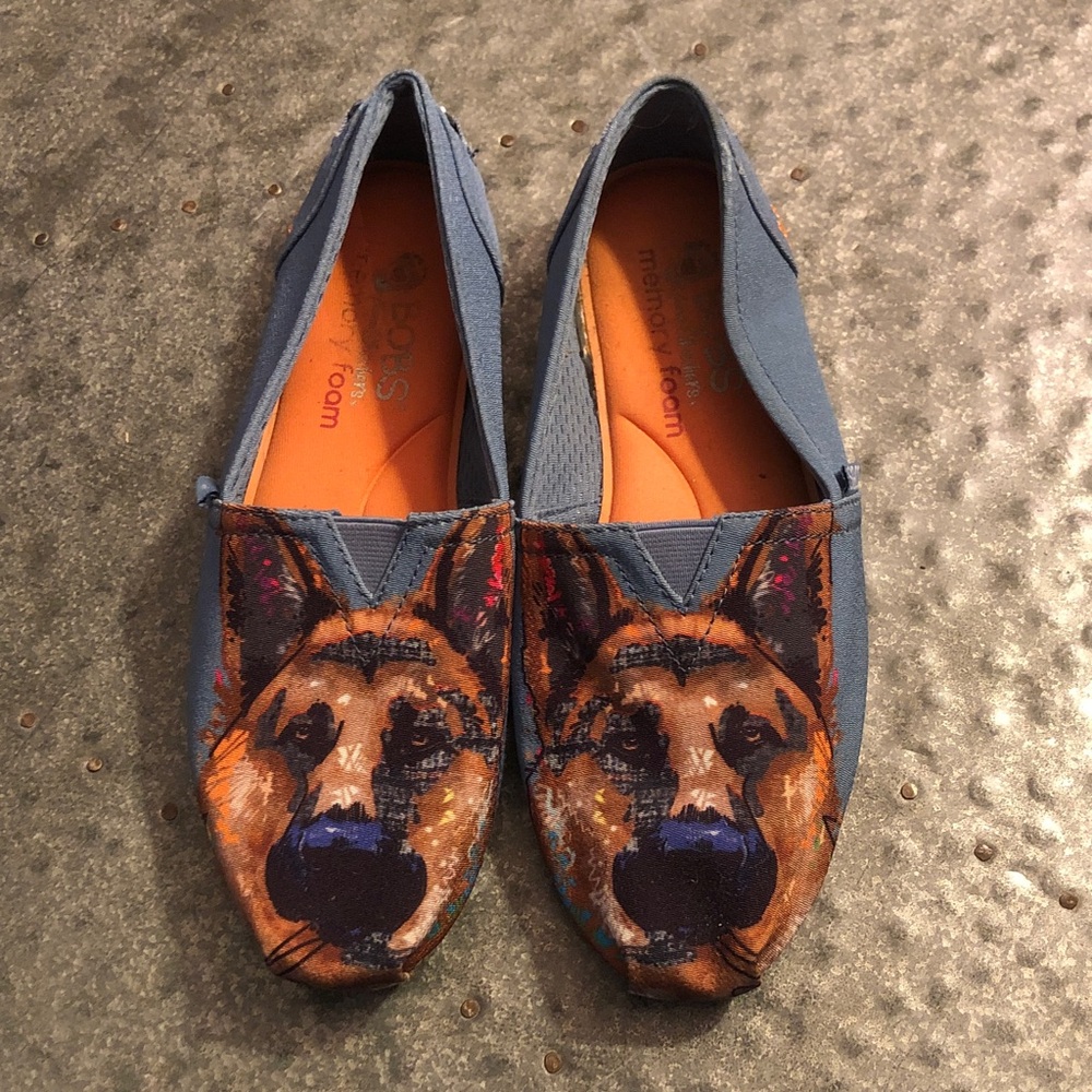 BOBS for Dogs German shepherd Face Slip-On Canvas Flats in Blue & Orange size 6
